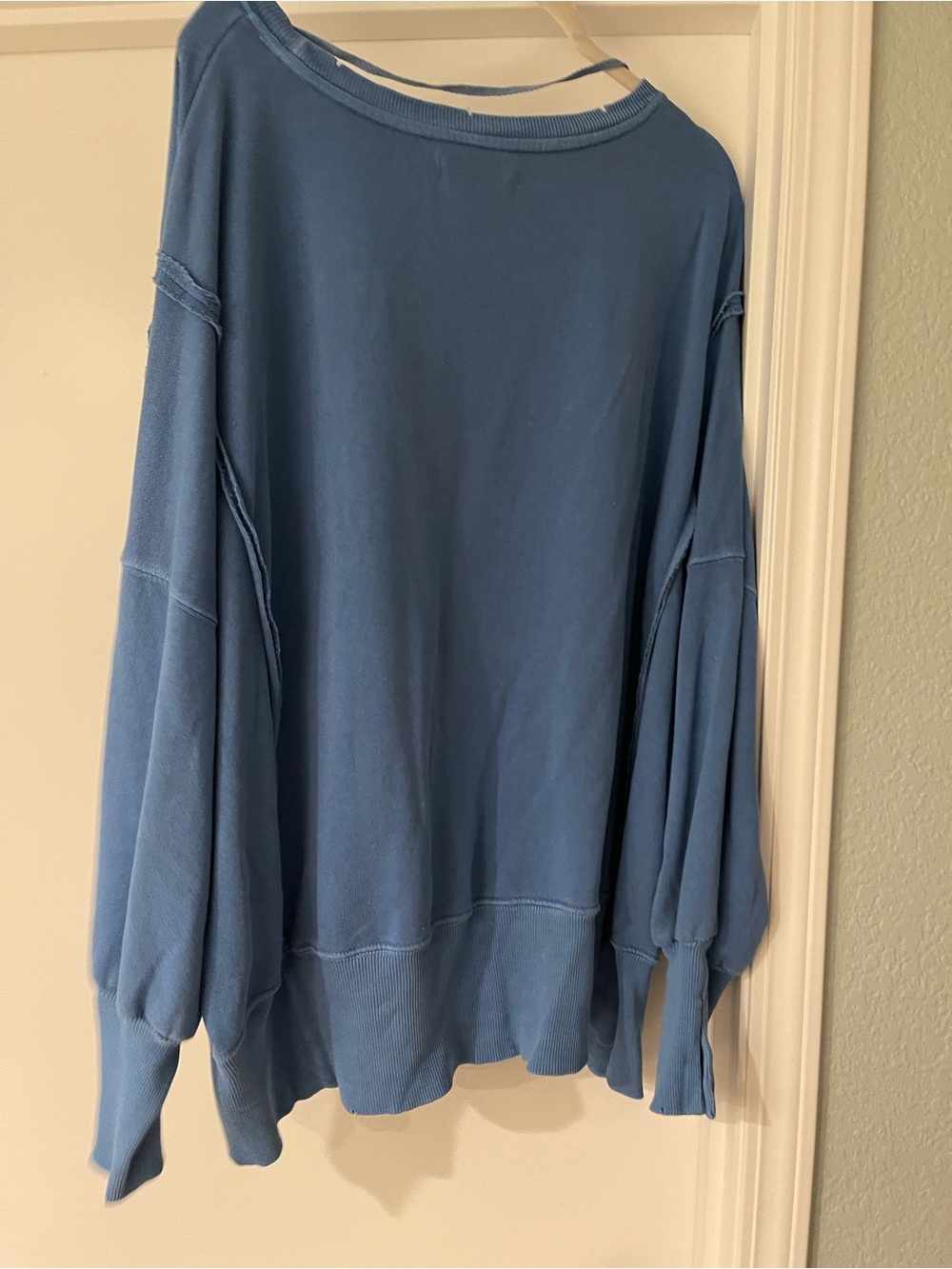 Blue Floral Off-Shoulder Women's Sweatshirt - Picture 4 of 4